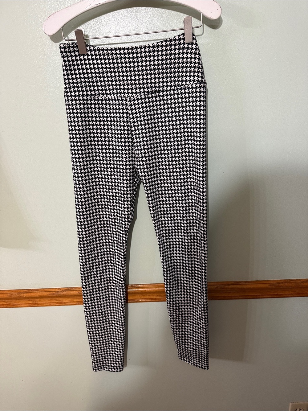 Lou & Grey Houndstooth Legging Small.